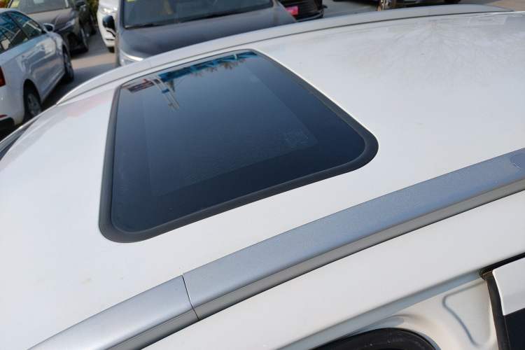 Used Geely Auto Vision X3 2019 Upgraded Model 1.5L CVT Prestige Version Roof