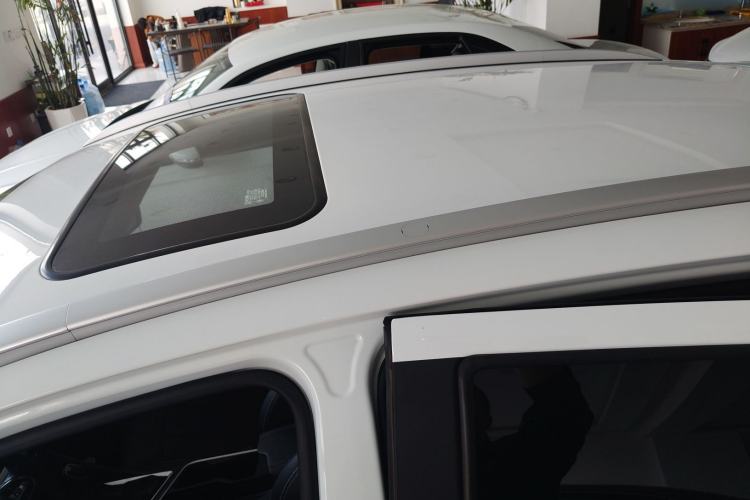 Used Geely Auto Vision X3 2019 Upgraded Model 1.5L CVT Prestige Version Roof