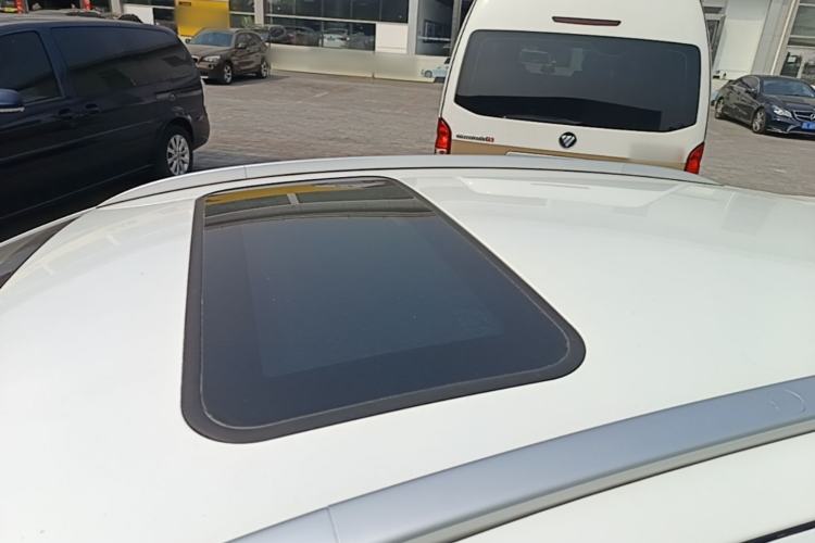 Used Geely Auto Vision X3 2019 Upgraded Model 1.5L Manual Luxury Version Roof