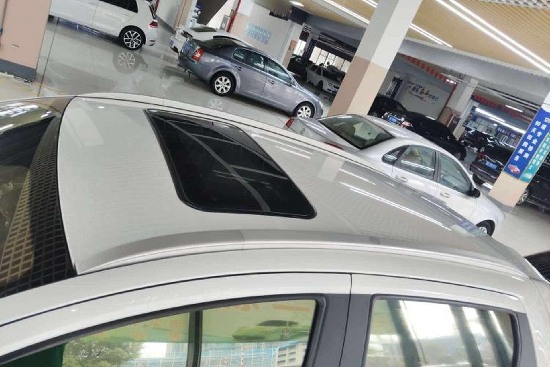 Used Geely Auto Vision X3 2019 Upgraded Model 1.5L CVT Prestige Version Roof