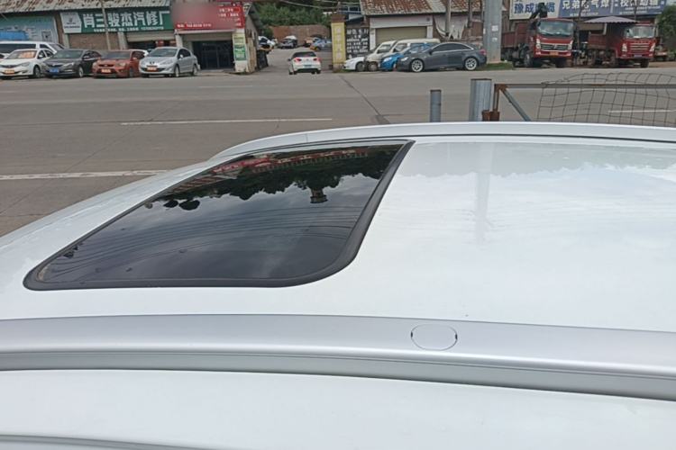 Used Geely Auto Vision X3 2019 Upgraded Model 1.5L CVT Prestige Version Roof