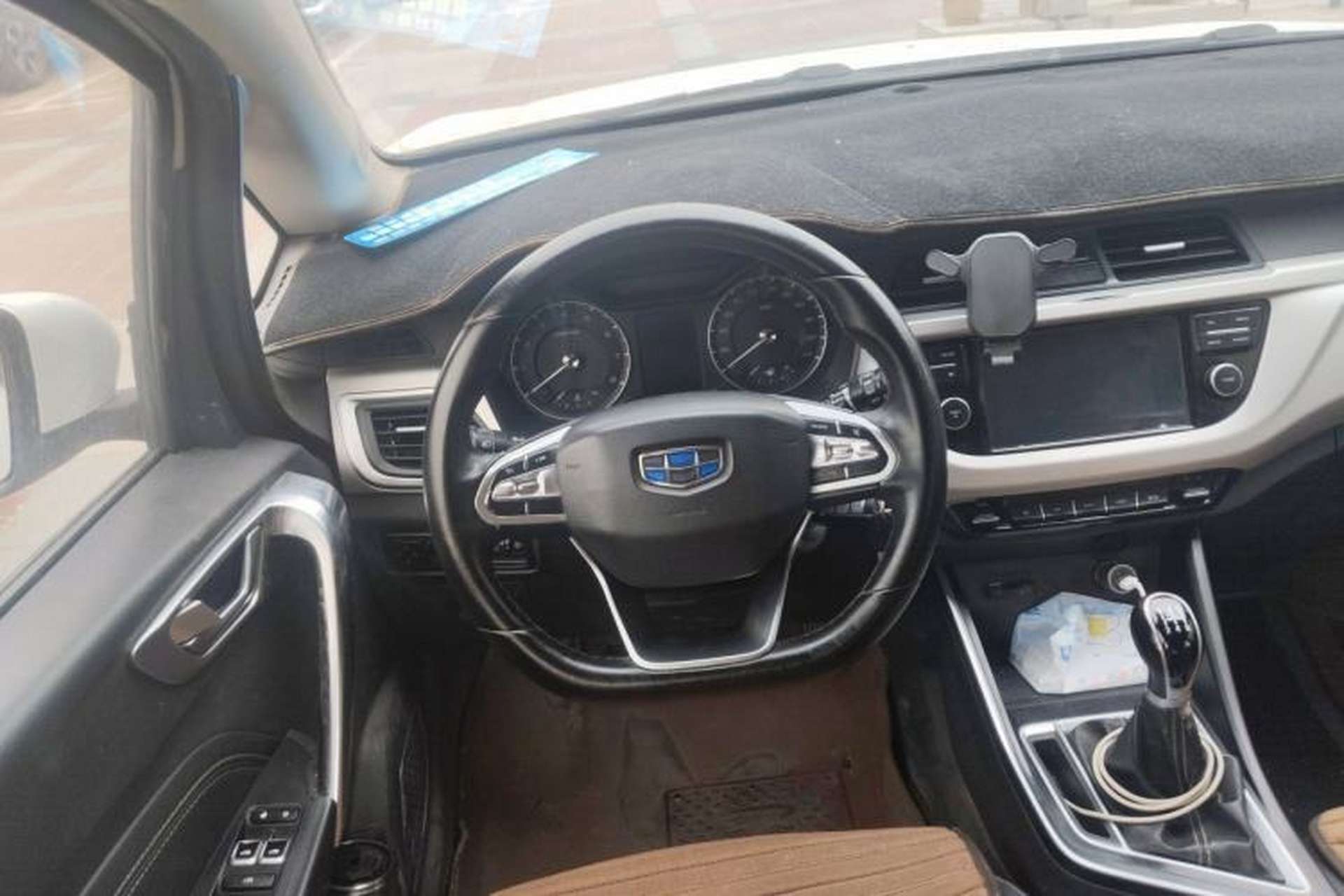 Used Geely Auto Vision X3 2019 Upgraded Model 1.5L Manual Elite Version Steering Wheel