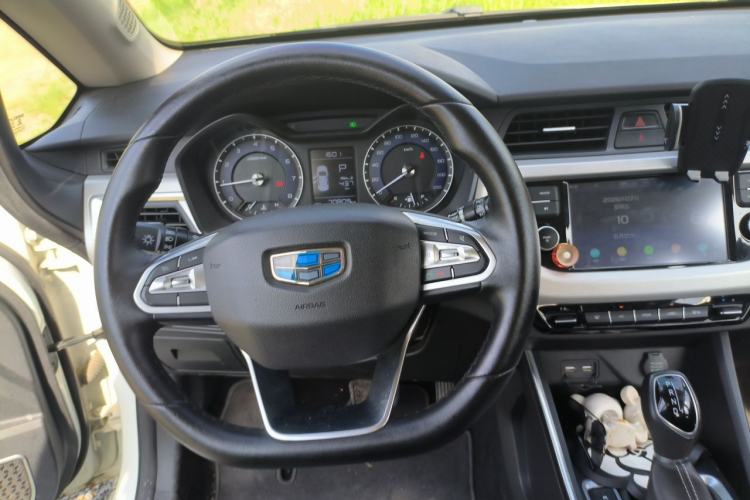 Used Geely Auto Vision X3 2019 Upgraded Model 1.5L CVT Elite Version Steering Wheel