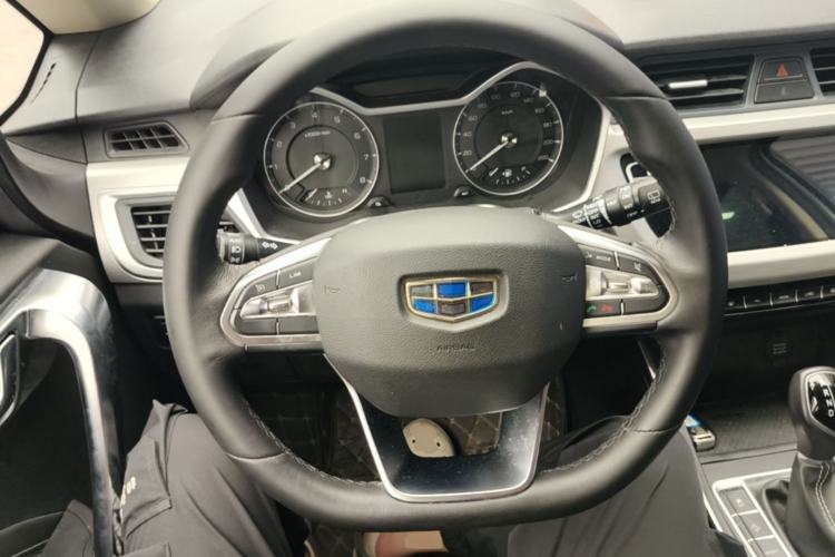 Used Geely Auto Vision X3 2019 Upgraded Model 1.5L CVT Prestige Version Steering Wheel