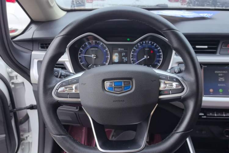 Used Geely Auto Vision X3 2019 Upgraded Model 1.5L CVT Elite Version Steering Wheel