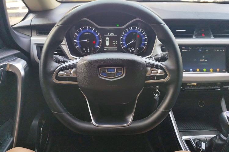 Used Geely Auto Vision X3 2019 Upgraded Model 1.5L Manual Elite Version Steering Wheel