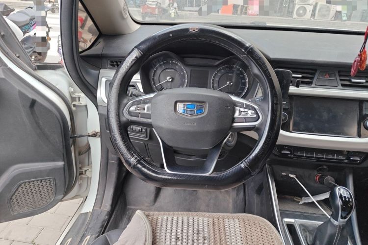 Used Geely Auto Vision X3 2019 Upgraded Model 1.5L Manual Elite Version Steering Wheel