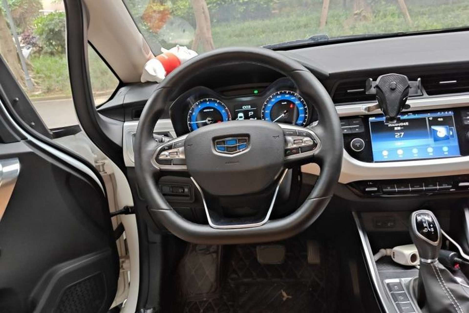Used Geely Auto Vision X3 2019 Upgraded Model 1.5L CVT Elite Version Steering Wheel
