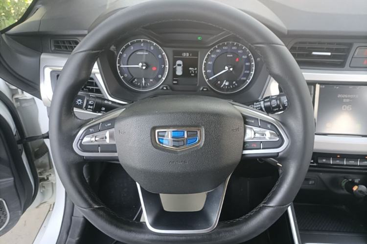Used Geely Auto Vision X3 2019 Upgraded Model 1.5L Manual Elite Version Steering Wheel