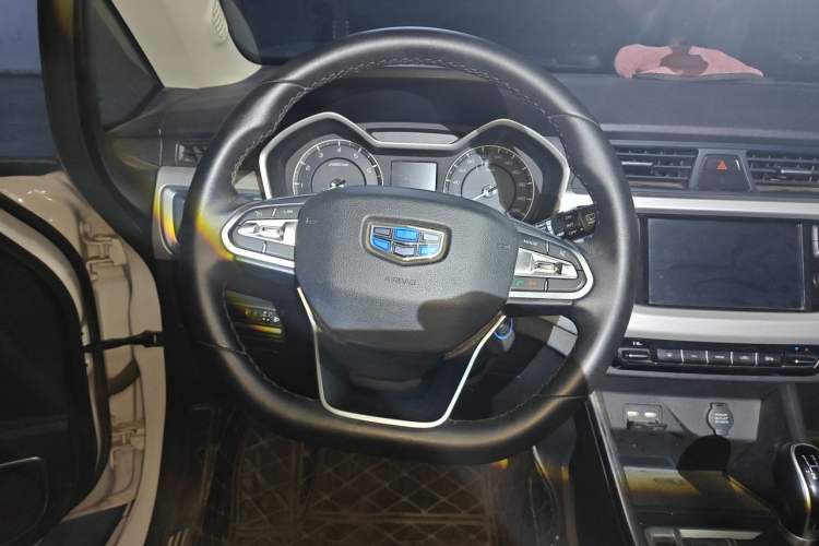 Used Geely Auto Vision X3 2019 Upgraded Model 1.5L Manual Elite Version Steering Wheel