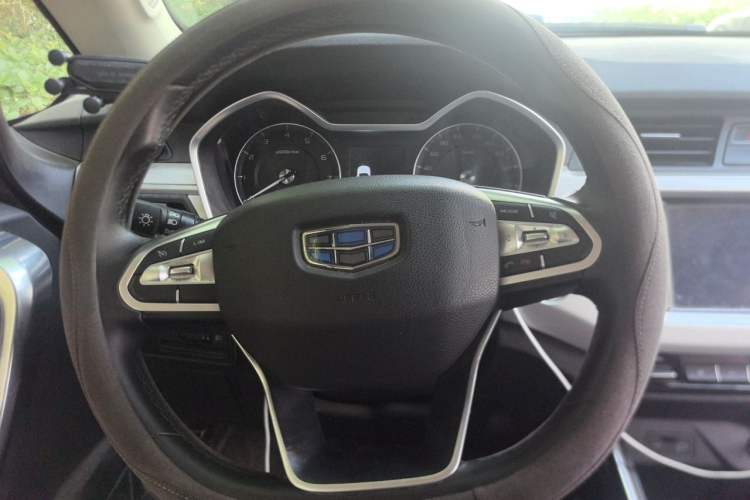 Used Geely Auto Vision X3 2019 Upgraded Model 1.5L CVT Elite Version Steering Wheel