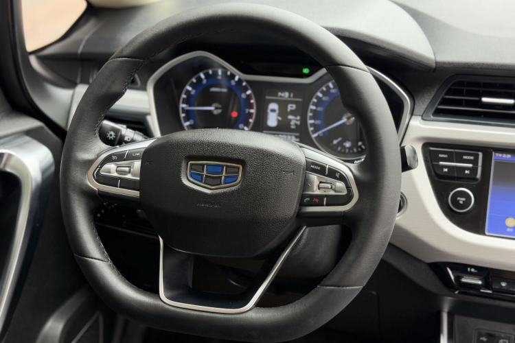 Used Geely Auto Vision X3 2019 Upgraded Model 1.5L CVT Elite Version Steering Wheel