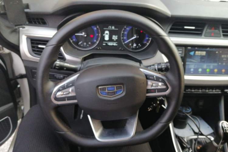 Used Geely Auto Vision X3 2019 Upgraded Model 1.5L Manual Luxury Version Steering Wheel