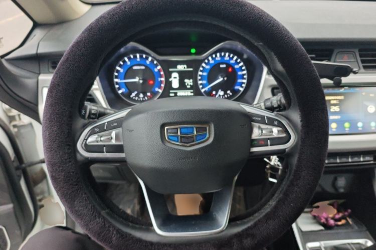 Used Geely Auto Vision X3 2019 Upgraded Model 1.5L Manual Elite Version Steering Wheel