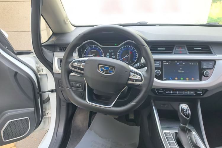 Used Geely Auto Vision X3 2019 Upgraded Model 1.5L CVT Elite Version Steering Wheel