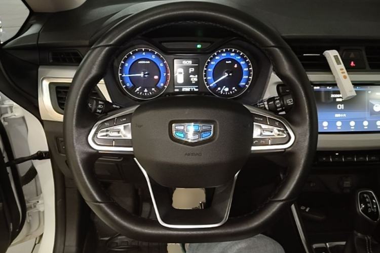 Used Geely Auto Vision X3 2019 Upgraded Model 1.5L CVT Elite Version Steering Wheel