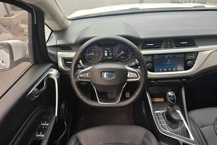 Used Geely Auto Vision X3 2019 Upgraded Model 1.5L CVT Elite Version Steering Wheel