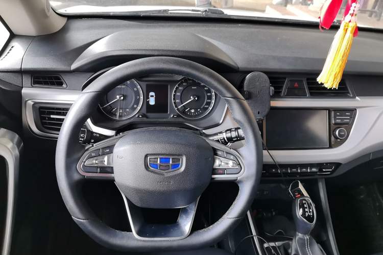 Used Geely Auto Vision X3 2019 Upgraded Model 1.5L CVT Elite Version Steering Wheel