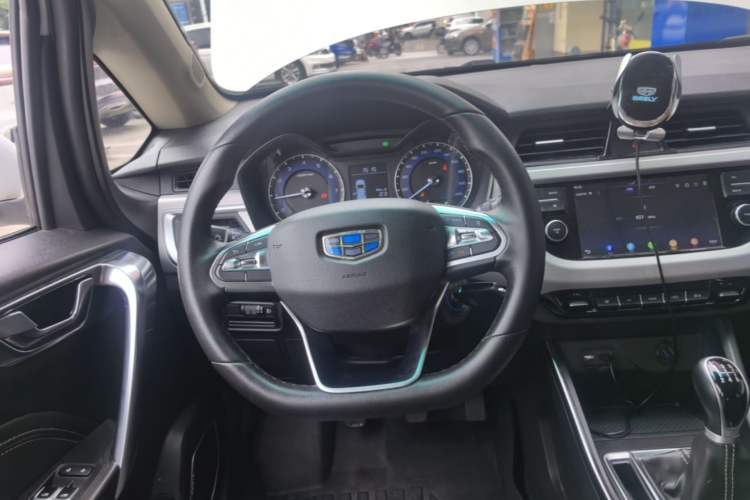 Used Geely Auto Vision X3 2019 Upgraded Model 1.5L Manual Luxury Version Steering Wheel