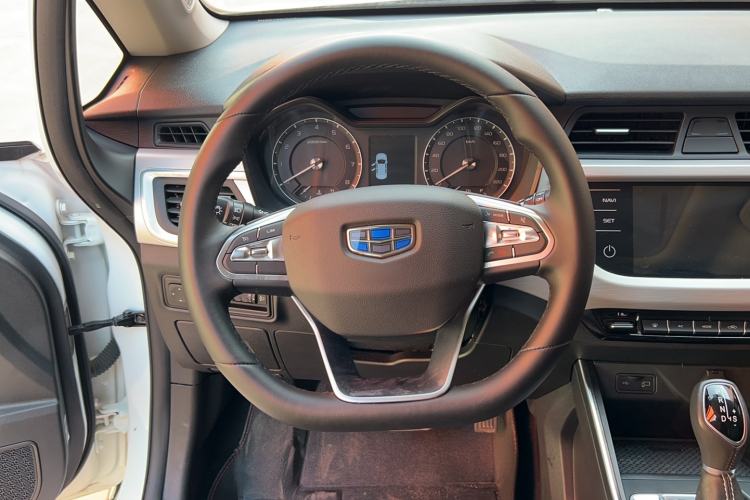 Used Geely Auto Vision X3 2019 Upgraded Model 1.5L CVT Prestige Version Steering Wheel