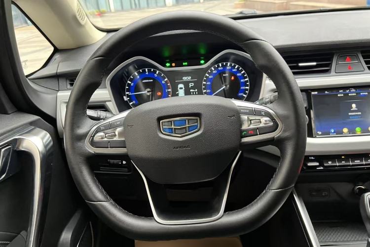 Used Geely Auto Vision X3 2019 Upgraded Model 1.5L CVT Elite Version Steering Wheel