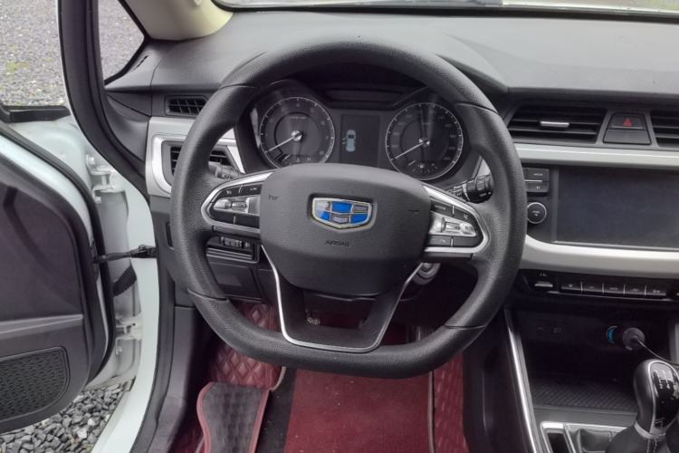 Used Geely Auto Vision X3 2019 Upgraded Model 1.5L Manual Elite Version Steering Wheel