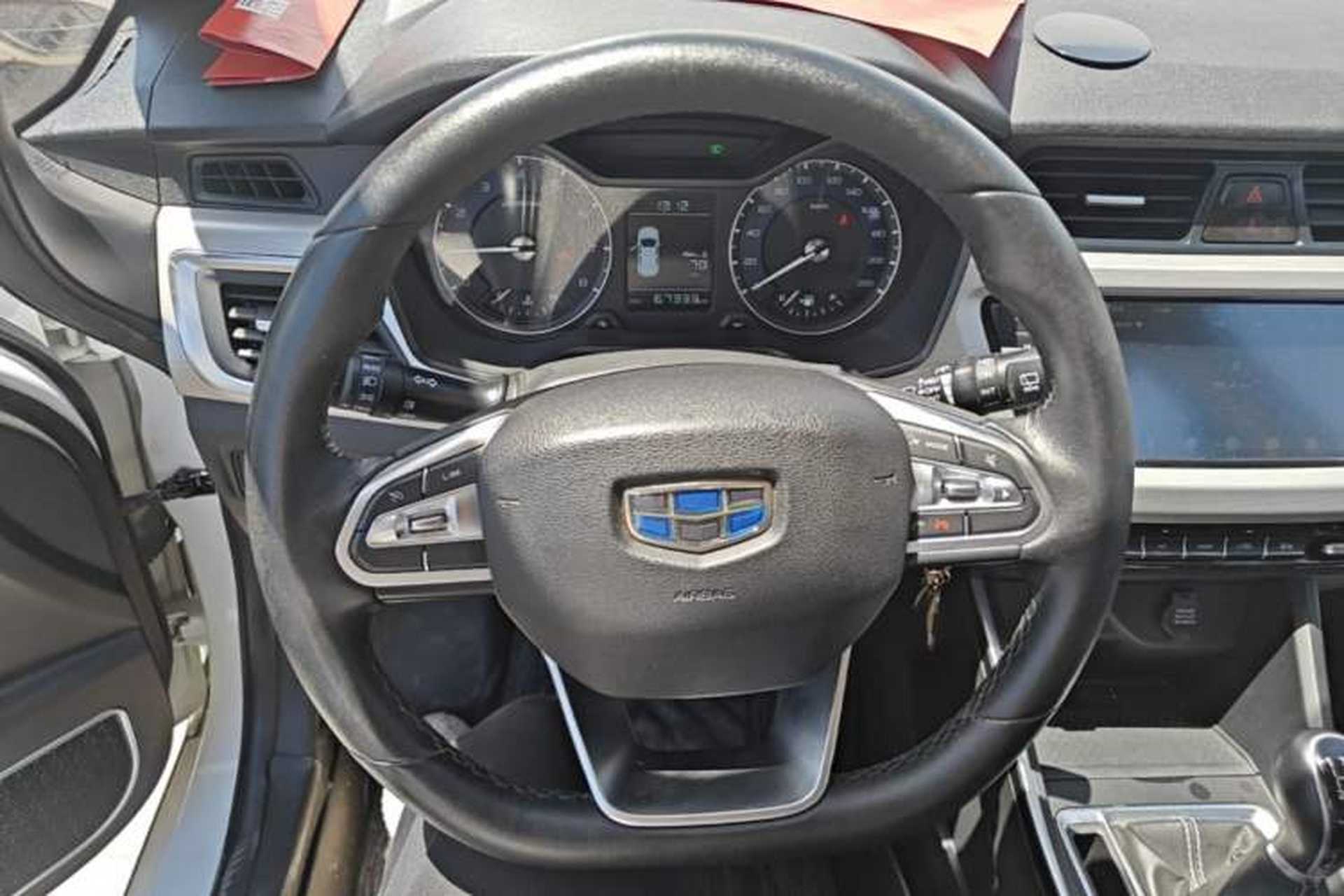 Used Geely Auto Vision X3 2019 Upgraded Model 1.5L Manual Luxury Version Steering Wheel