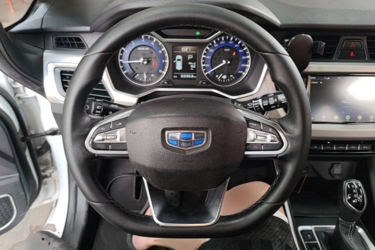Used Geely Auto Vision X3 2019 Upgraded Model 1.5L CVT Elite Version Steering Wheel