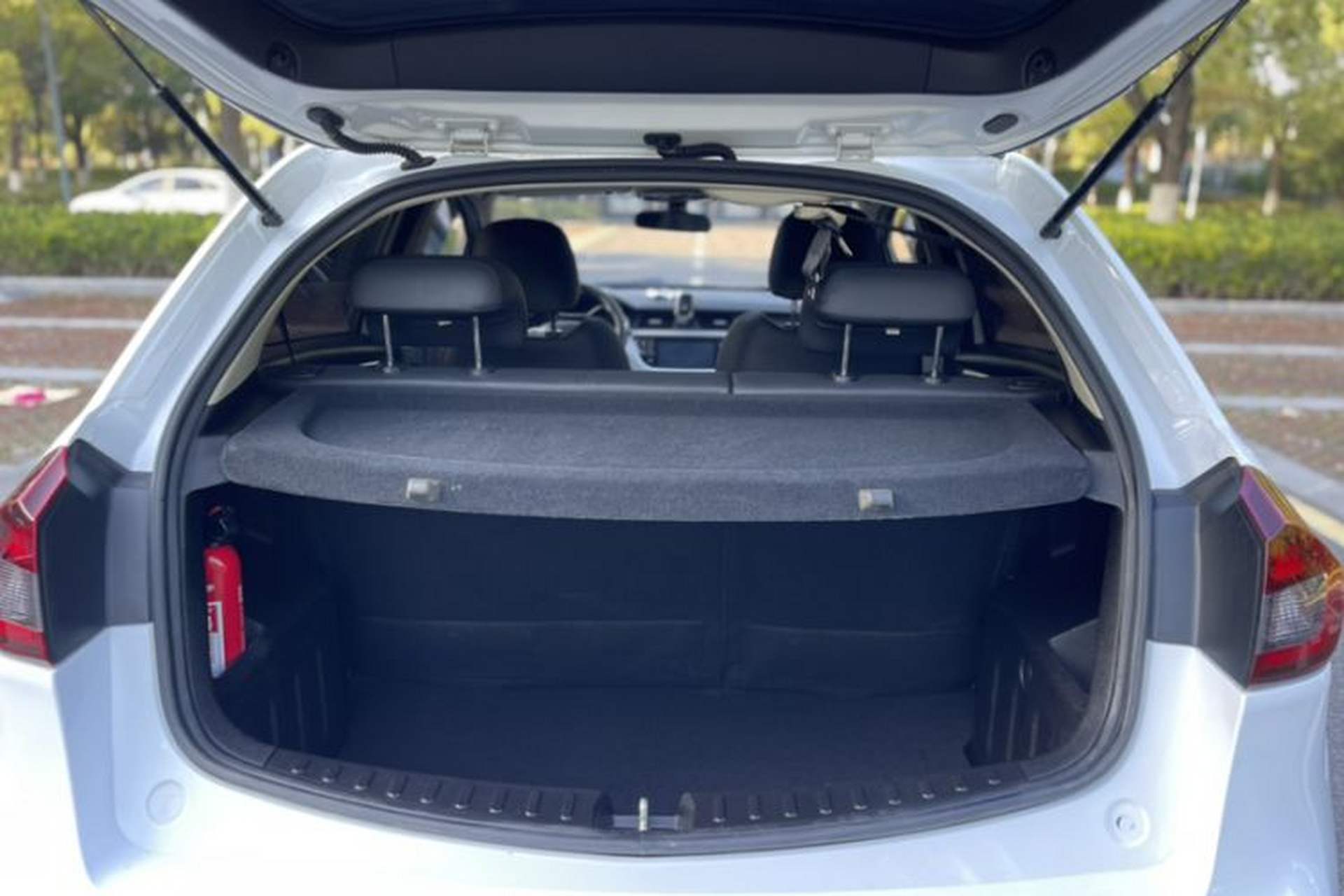Used Geely Auto Vision X3 2019 Upgraded Model 1.5L CVT Prestige Version Trunk