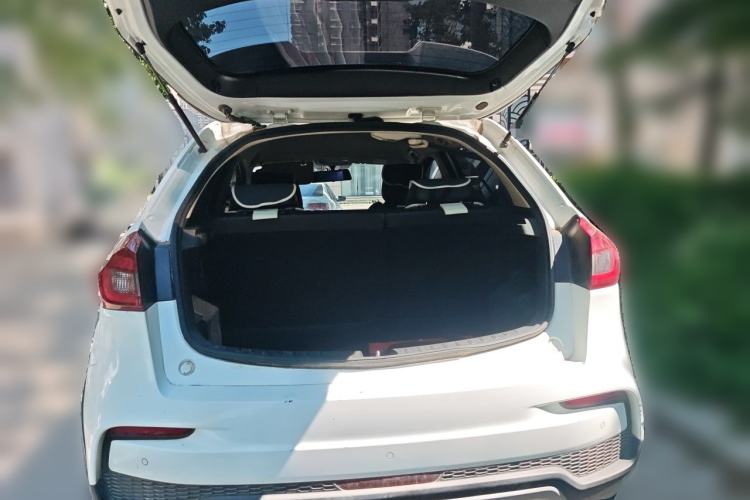 Used Geely Auto Vision X3 2019 Upgraded Model 1.5L Manual Elite Version Trunk