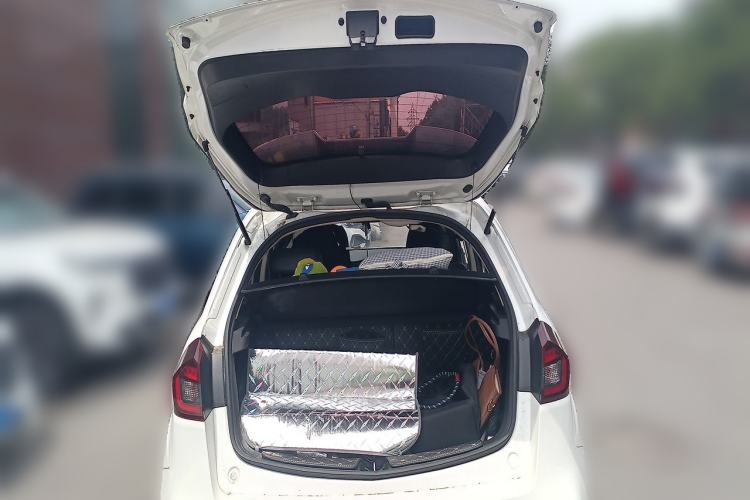Used Geely Auto Vision X3 2019 Upgraded Model 1.5L CVT Elite Version Trunk