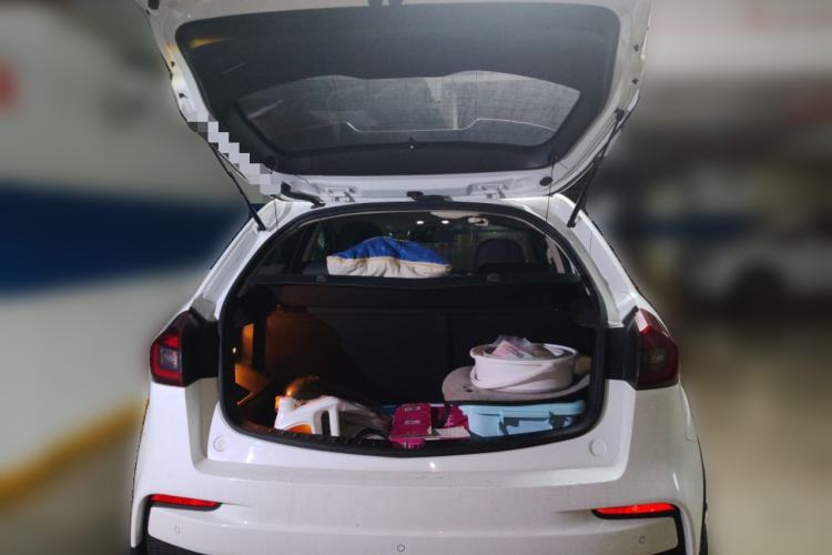 Used Geely Auto Vision X3 2019 Upgraded Model 1.5L CVT Elite Version Trunk