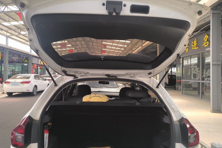 Used Geely Auto Vision X3 2019 Upgraded Model 1.5L CVT Elite Version Trunk