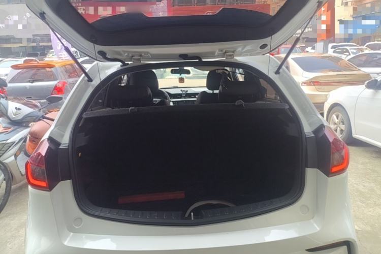 Used Geely Auto Vision X3 2019 Upgraded Model 1.5L CVT Prestige Version Trunk