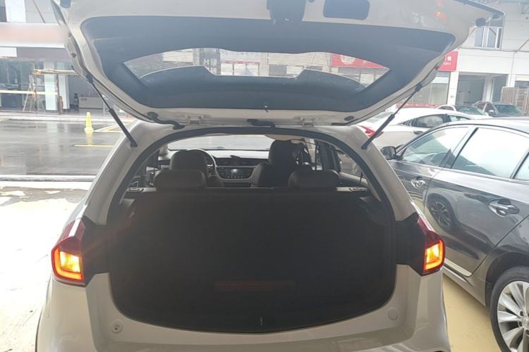 Used Geely Auto Vision X3 2019 Upgraded Model 1.5L CVT Elite Version Trunk