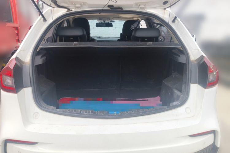 Used Geely Auto Vision X3 2019 Upgraded Model 1.5L Manual Elite Version Trunk
