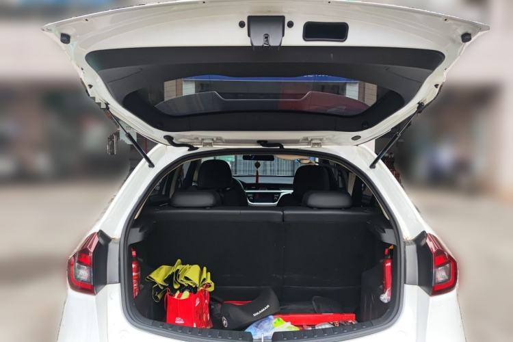 Used Geely Auto Vision X3 2019 Upgraded Model 1.5L CVT Elite Version Trunk