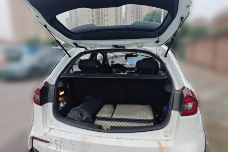 Used Geely Auto Vision X3 2019 Upgraded Model 1.5L Manual Elite Version Trunk