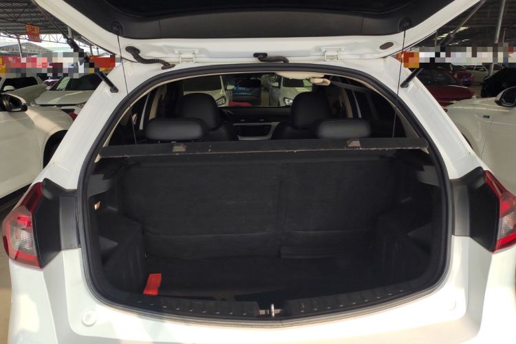 Used Geely Auto Vision X3 2019 Upgraded Model 1.5L CVT Elite Version Trunk
