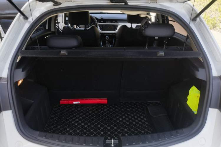 Used Geely Auto Vision X3 2019 Upgraded Model 1.5L CVT Prestige Version Trunk