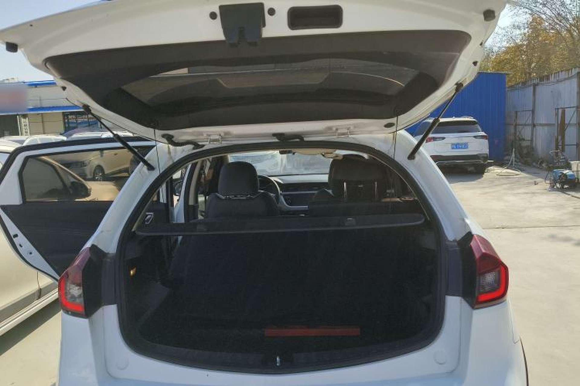 Used Geely Auto Vision X3 2019 Upgraded Model 1.5L Manual Luxury Version Trunk