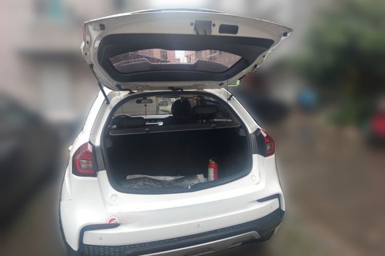 Used Geely Auto Vision X3 2019 Upgraded Model 1.5L Manual Luxury Version Trunk