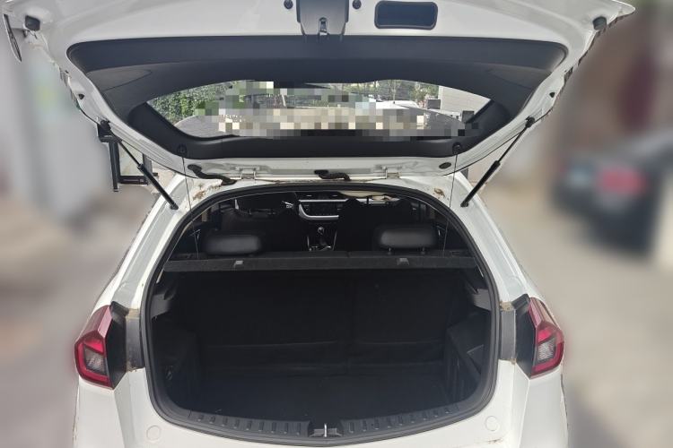 Used Geely Auto Vision X3 2019 Upgraded Model 1.5L CVT Elite Version Trunk