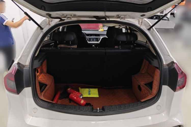Used Geely Auto Vision X3 2019 Upgraded Model 1.5L Manual Elite Version Trunk