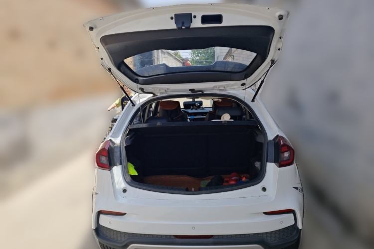 Used Geely Auto Vision X3 2019 Upgraded Model 1.5L CVT Elite Version Trunk