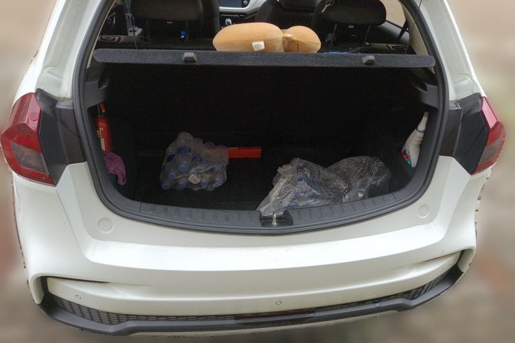 Used Geely Auto Vision X3 2019 Upgraded Model 1.5L CVT Elite Version Trunk
