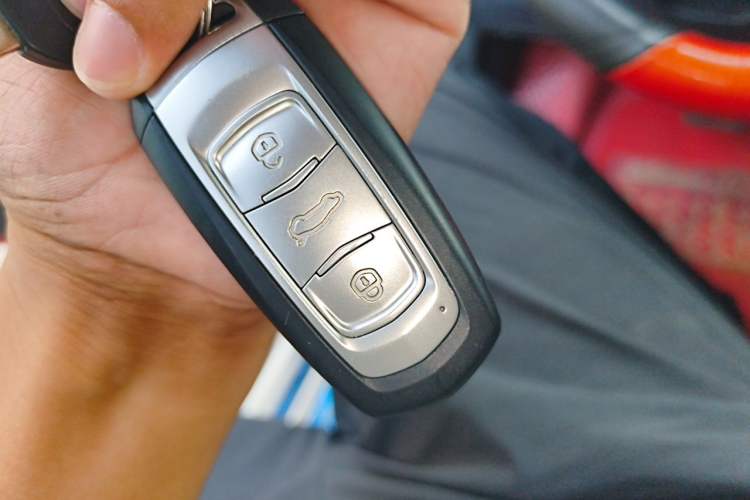 Used Geely Auto Vision X3 2019 Upgraded Model 1.5L CVT Prestige Version Vehicle Key