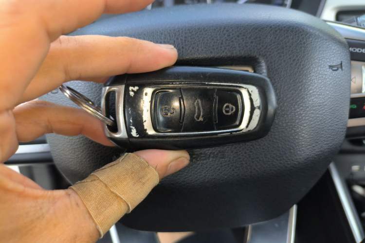 Used Geely Auto Vision X3 2019 Upgraded Model 1.5L CVT Elite Version Vehicle Key