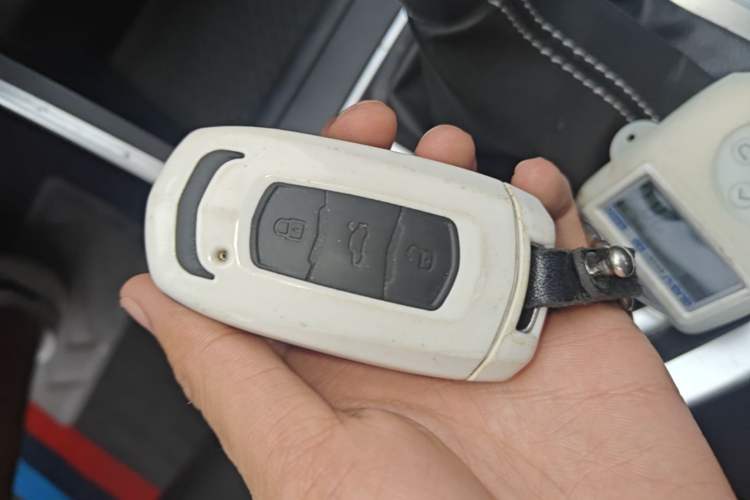 Used Geely Auto Vision X3 2019 Upgraded Model 1.5L CVT Elite Version Vehicle Key