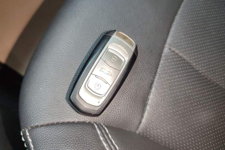 Used Geely Auto Vision X3 2019 Upgraded Model 1.5L CVT Elite Version Vehicle Key